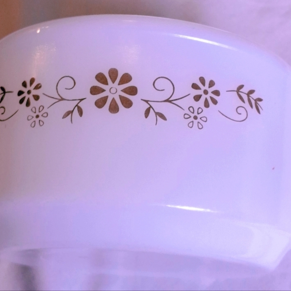 Vintage DYNAWARE PYROREY Floral Casserole Dish - 7-8" - White with Brown Flowers